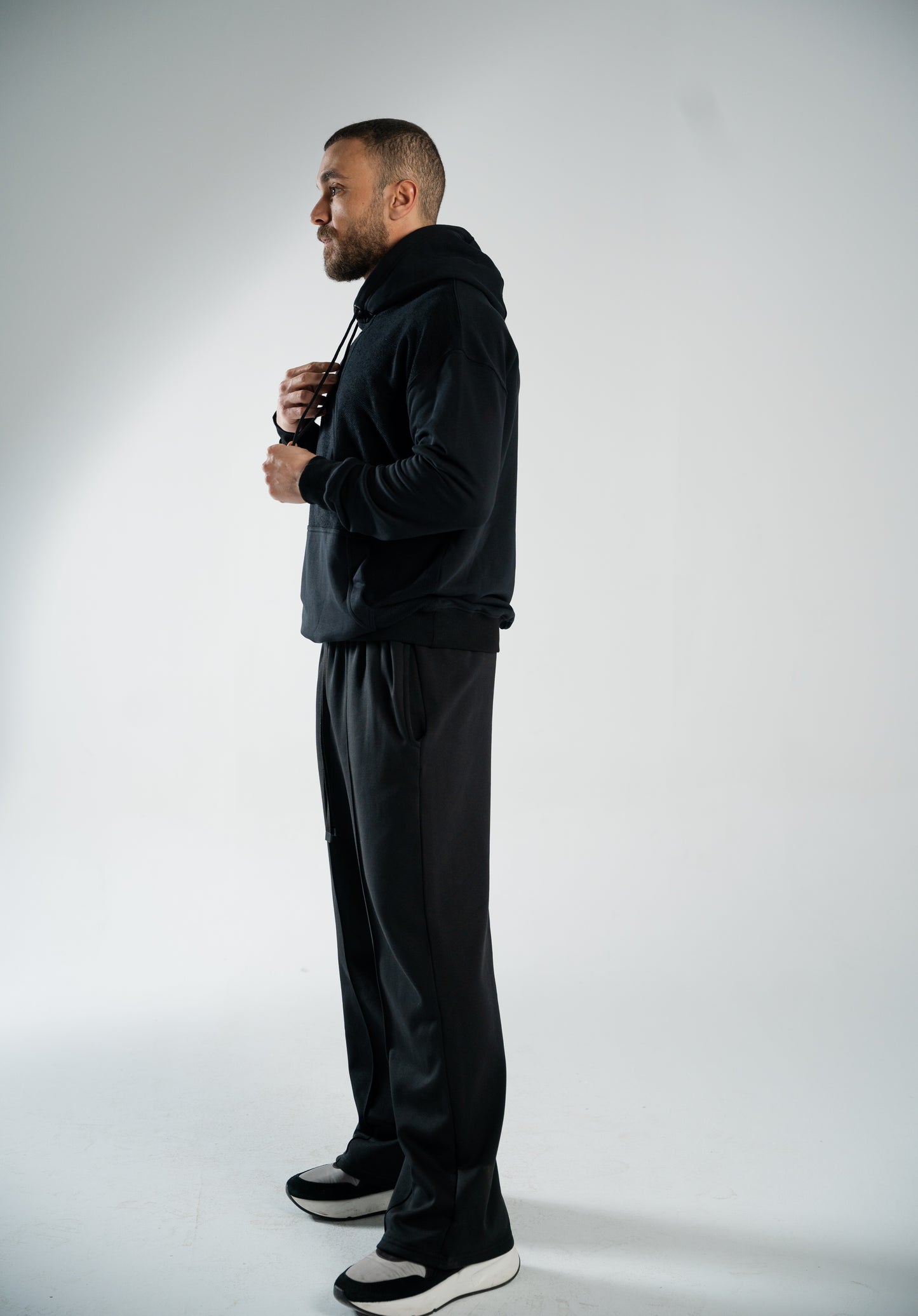 BLACK HOODIE