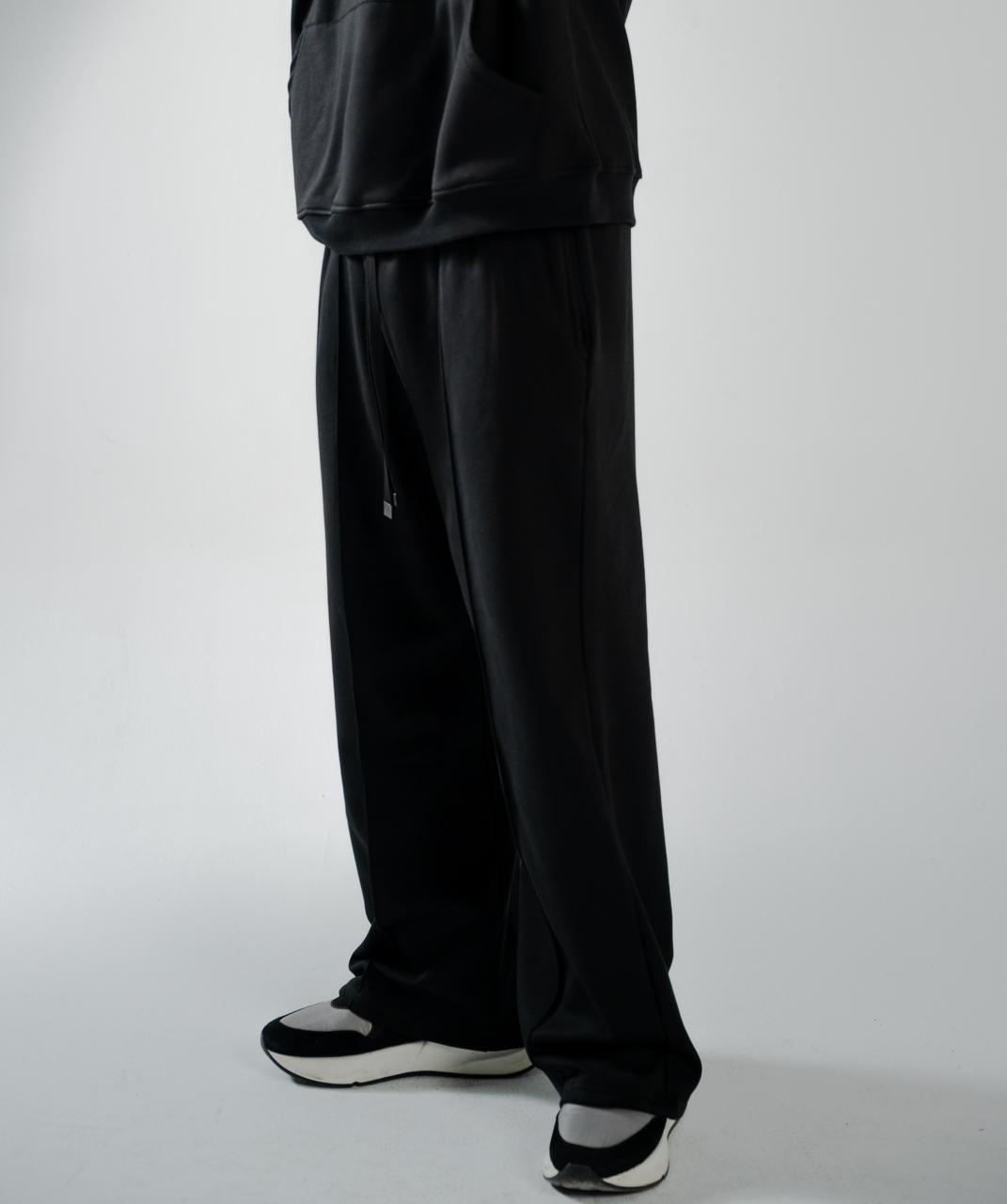 BLACK COTTON SWEATPANTS WITH FUR-LINED INTERIOR