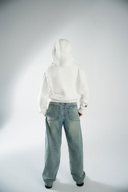 CROPPED WHITE HOODIE WITH FRONT KEYHOLE