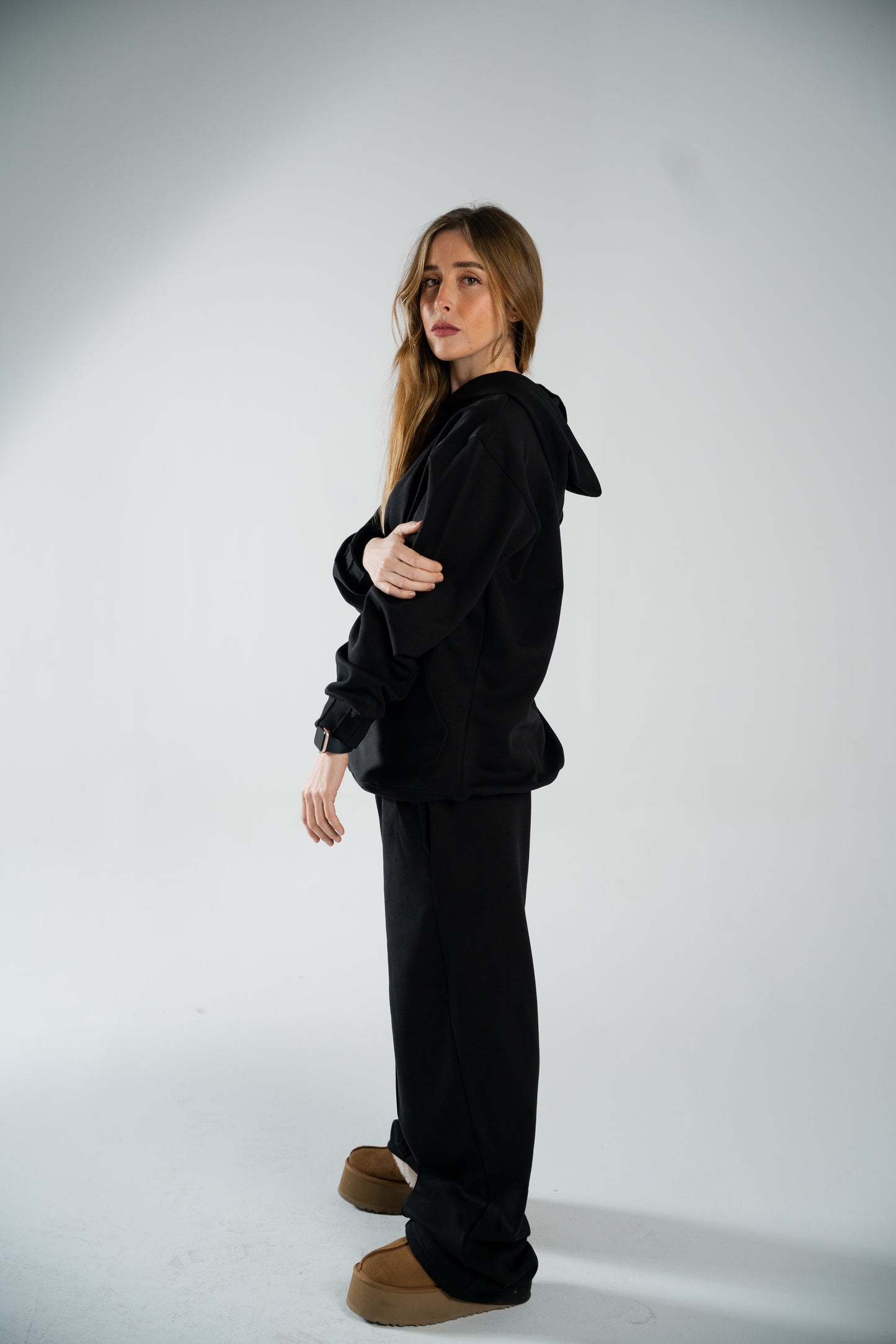 UNISEX BLACK OVERSIZED HOODIE