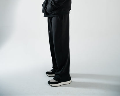 BLACK COTTON SWEATPANTS WITH FUR-LINED INTERIOR