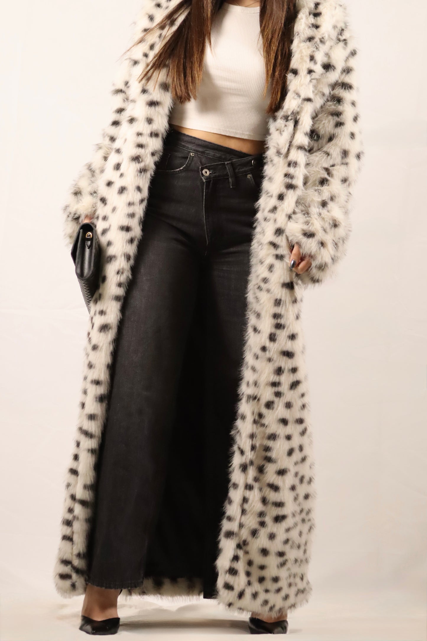“Monochrome Diva Coat”