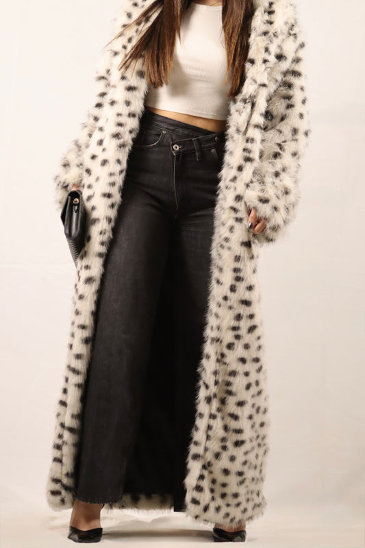 “Monochrome Diva Coat”