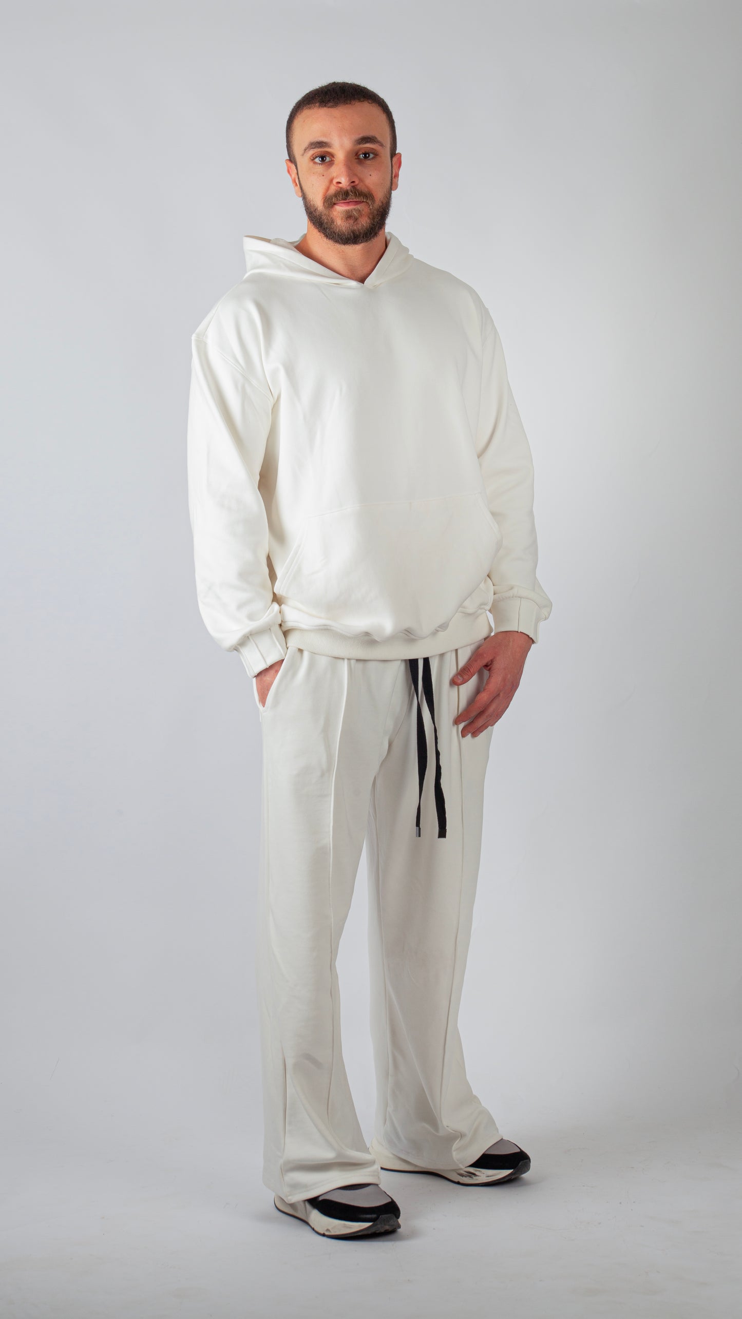 UNISEX WHITE OVERSIZED HOODIE