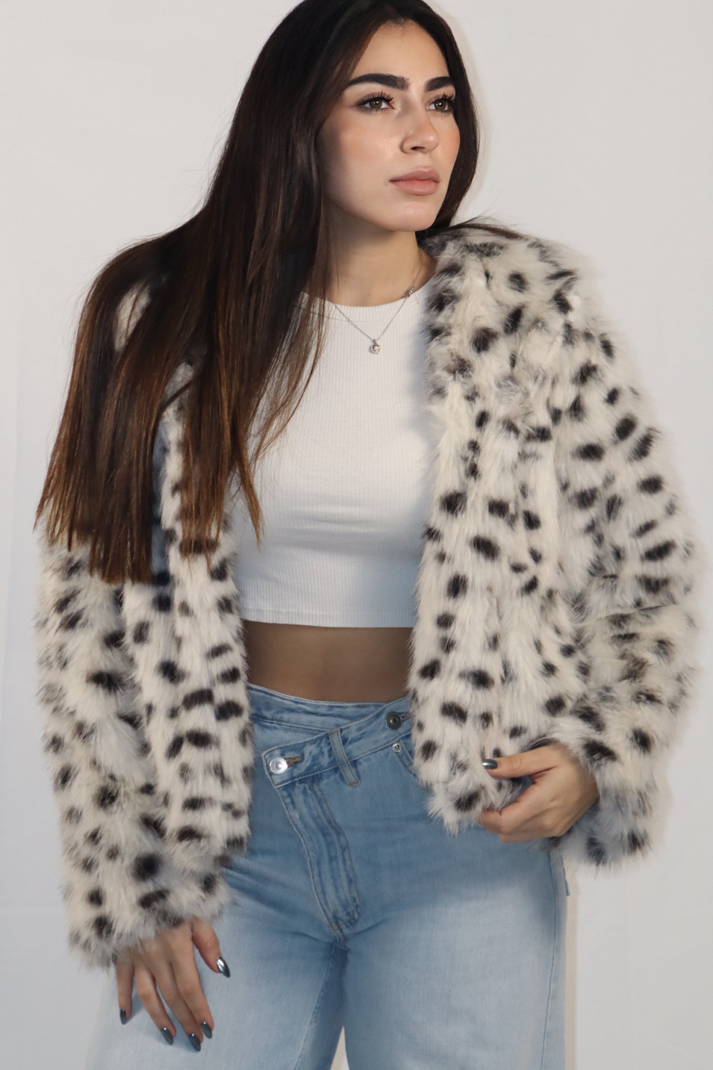 Monochrome Diva -Cropped Coat