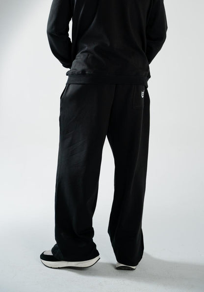 BLACK COTTON SWEATPANTS WITH FUR-LINED INTERIOR